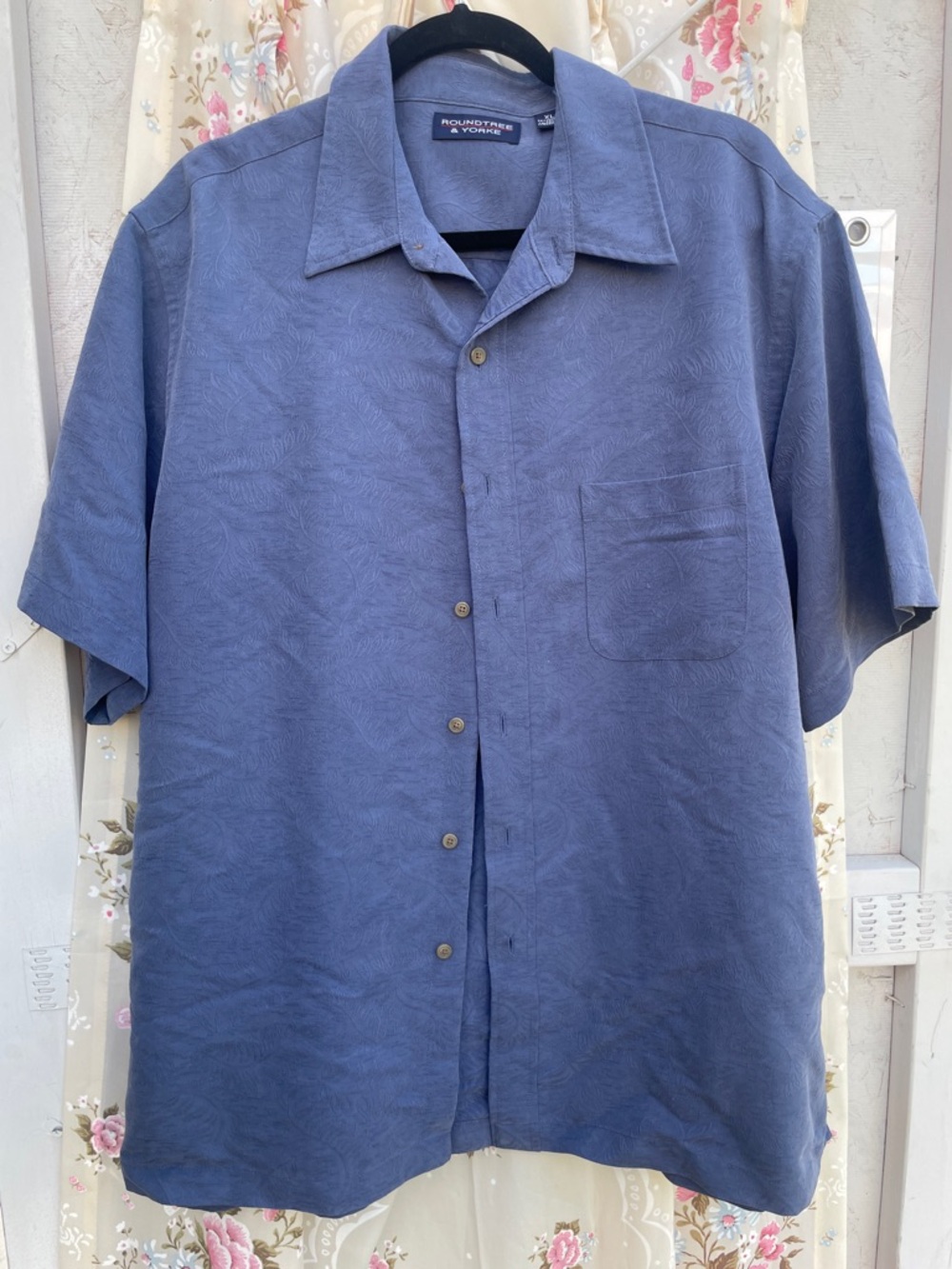 Roundtree & Yorke Men's Slate Blue Short Sleeve Button-Down Shirt